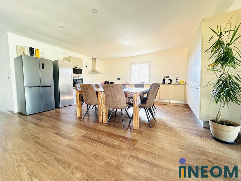 Maison - 161 m² - 7 pièces