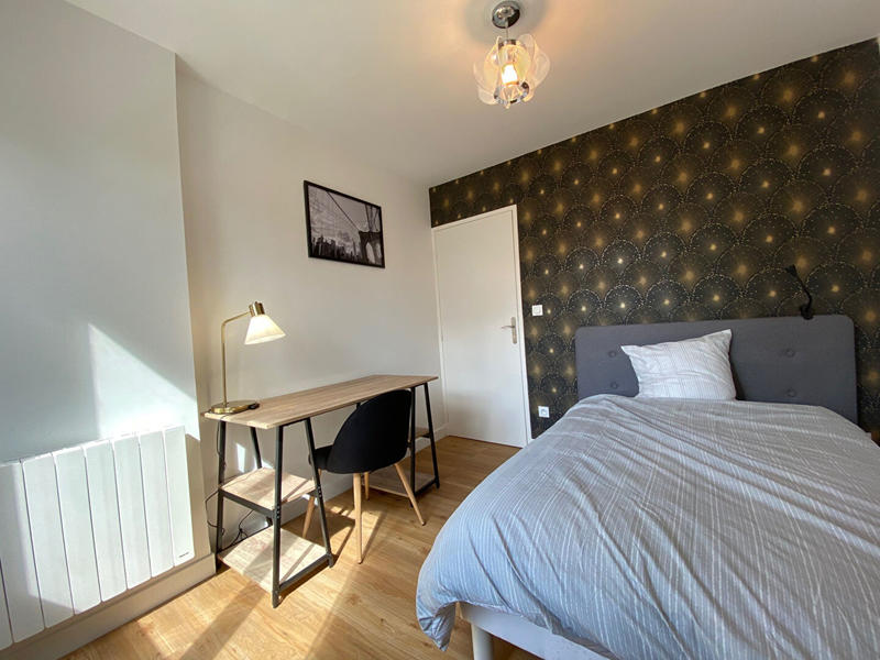 Chambre - 84 m² - 5 pièces