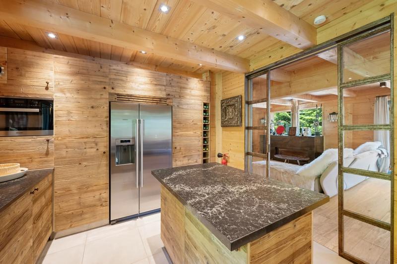 Villa - 390 m² - 9 pièces