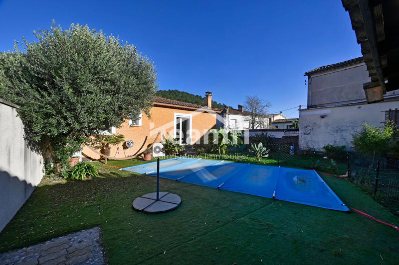 Maison - 115 m² - 4 pièces