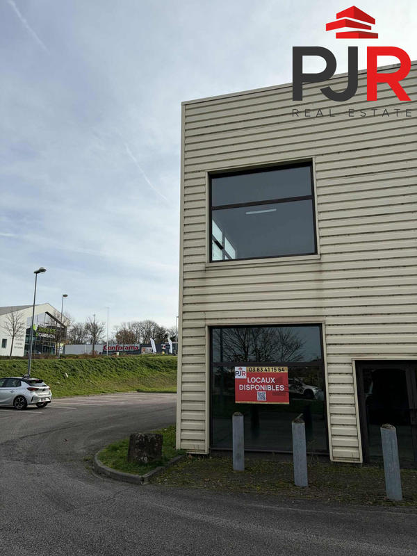 Local commercial - 882 m²