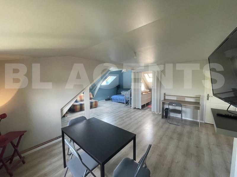 Villa - 157 m² - 8 pièces