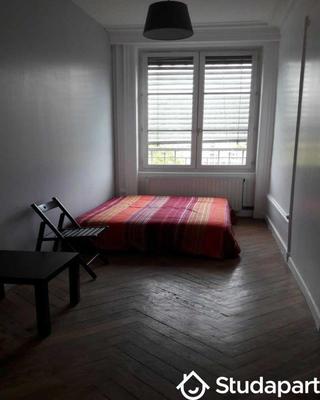 Chambre - 60 m² - 1 pièce