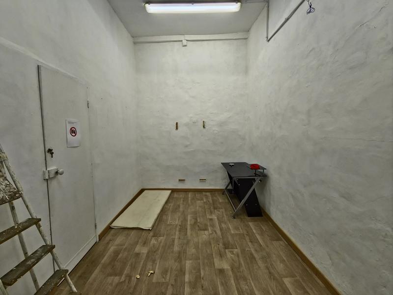 Local commercial - 85 m² - 3 pièces