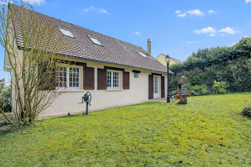 Maison - 135 m² - 6 pièces