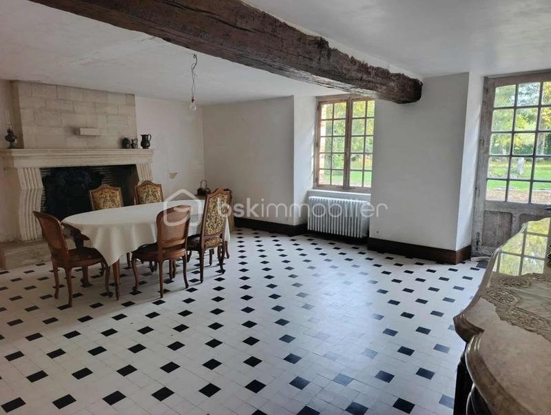 Demeure - 270 m² - 11 pièces