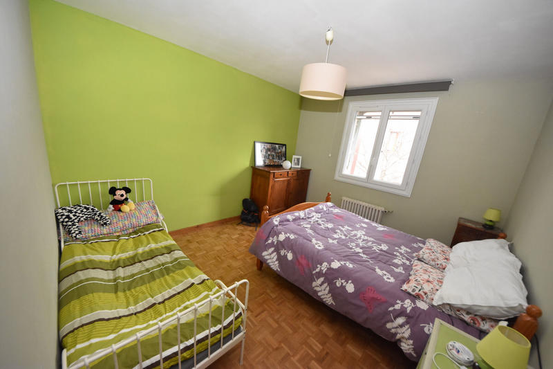 Maison - 220 m² - 7 pièces