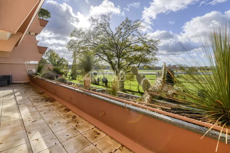 Appartement - 107 m² - 5 pièces