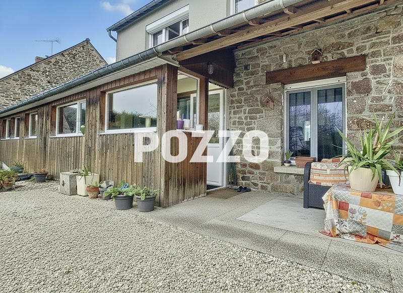 Maison - 96 m² - 5 pièces