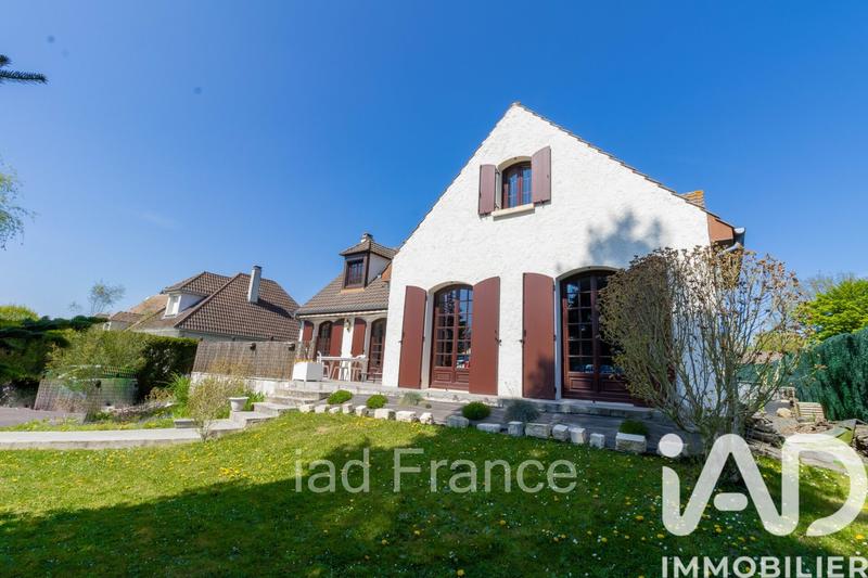 Maison - 185 m² - 8 pièces