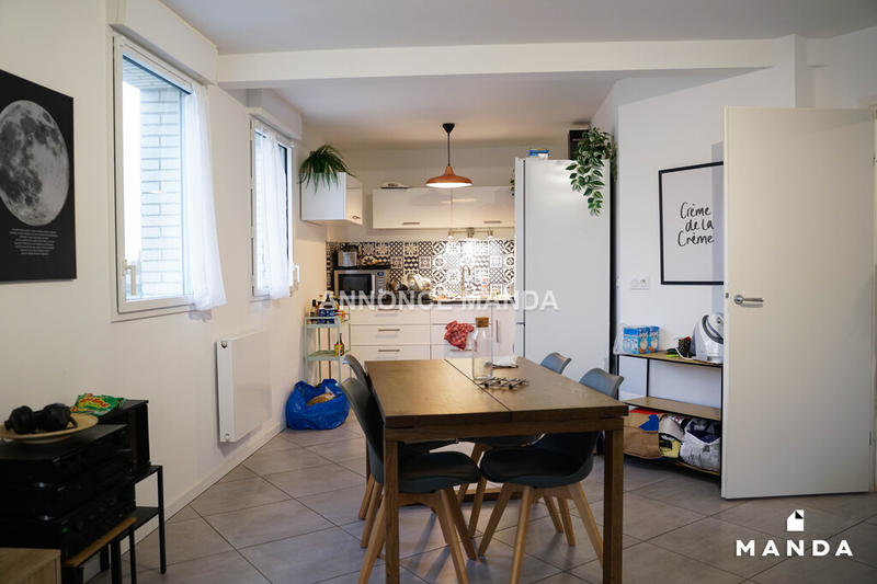 Chambre - 10 m² - 4 pièces