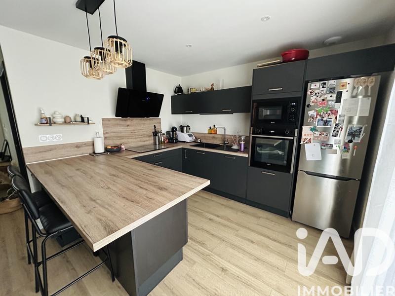 Maison - 98 m² - 4 pièces