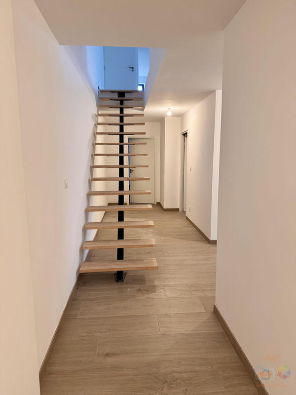 Appartement - 152 m² - 5 pièces