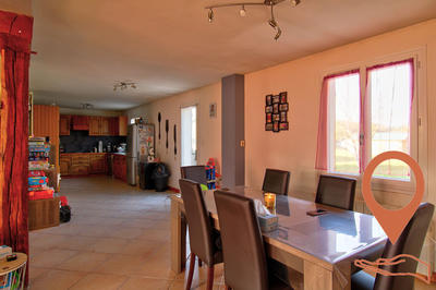 Maison traditionnelle - 140 m² - 7 pièces