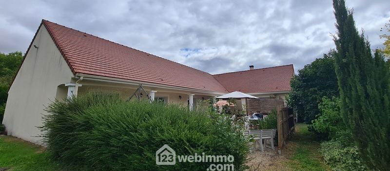 Maison - 230 m² - 8 pièces