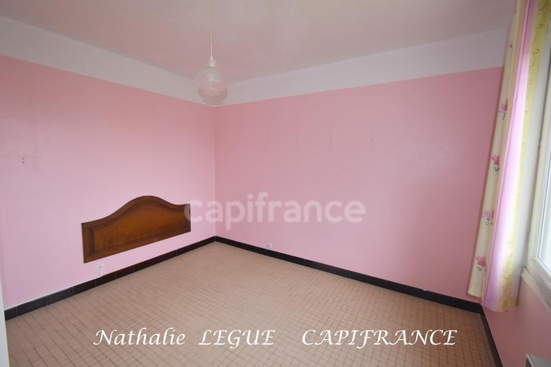 Maison - 196 m² - 11 pièces