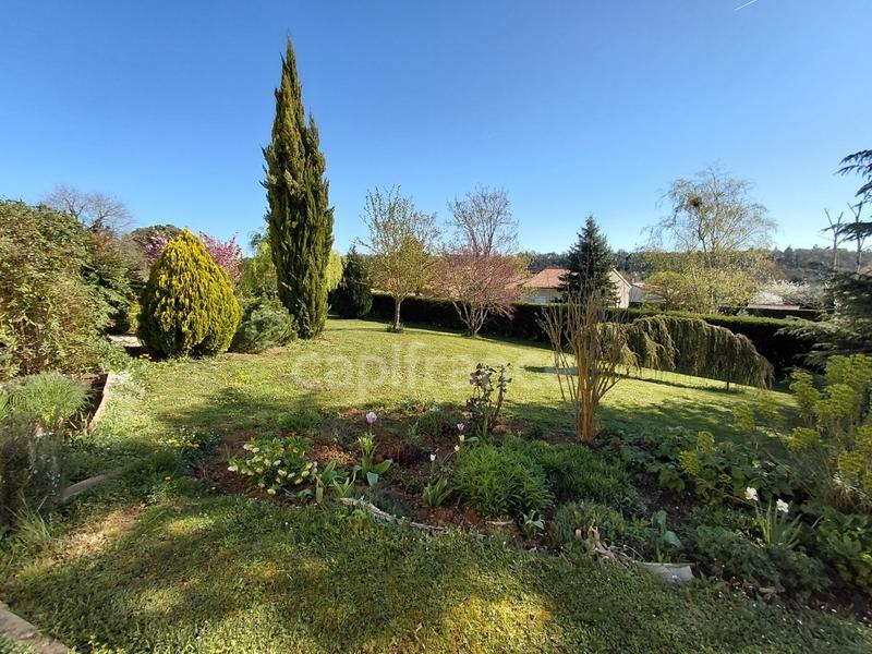 Villa - 295 m² - 8 pièces