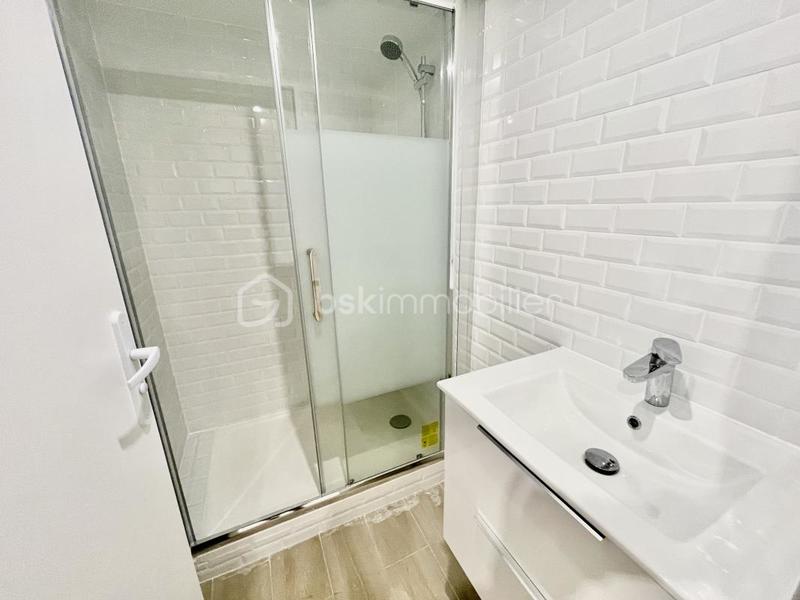 Appartement - 75 m² - 3 pièces