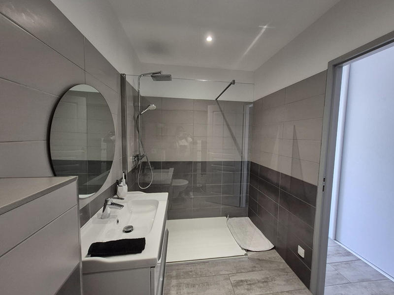 Appartement - 186 m² - 7 pièces