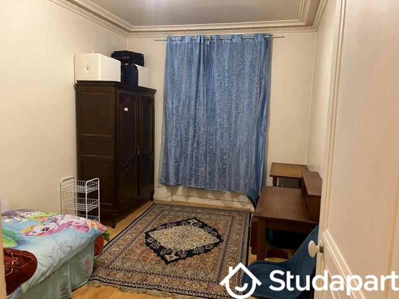 Chambre - 13 m² - 1 pièce