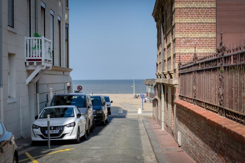 Maison - 280 m² - 10 pièces