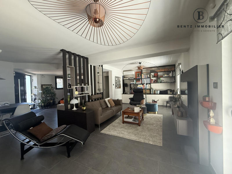 Maison - 166 m² - 6 pièces