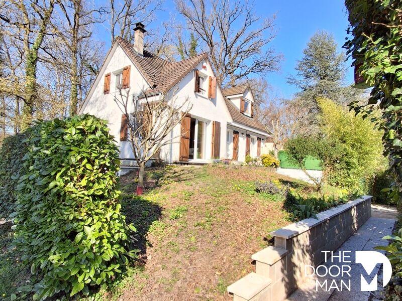 Maison - 107 m² - 6 pièces