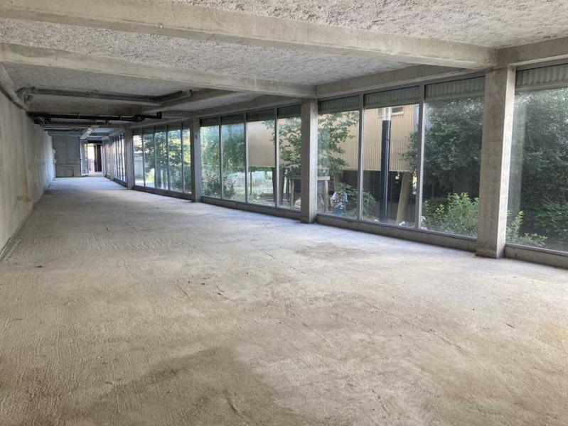 Local commercial - 124 m²