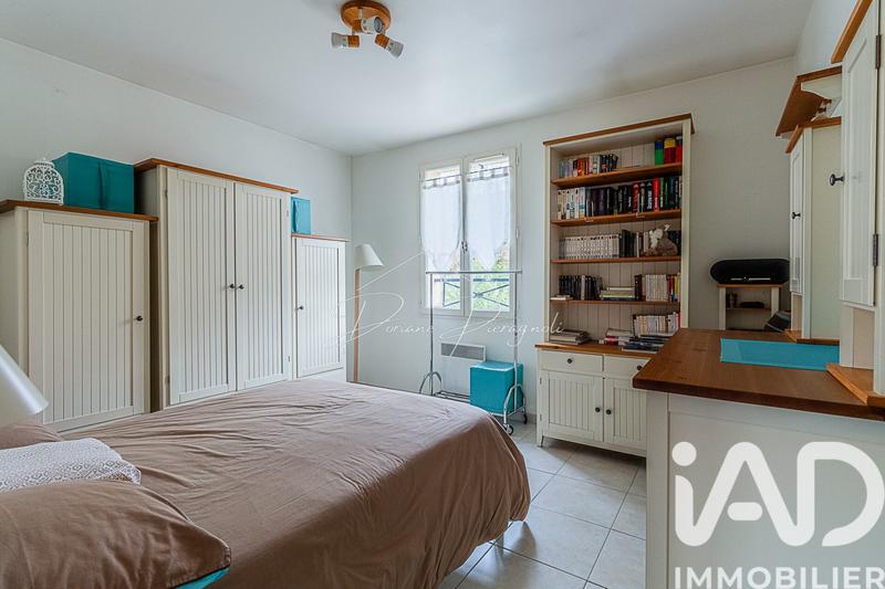 Maison - 185 m² - 10 pièces