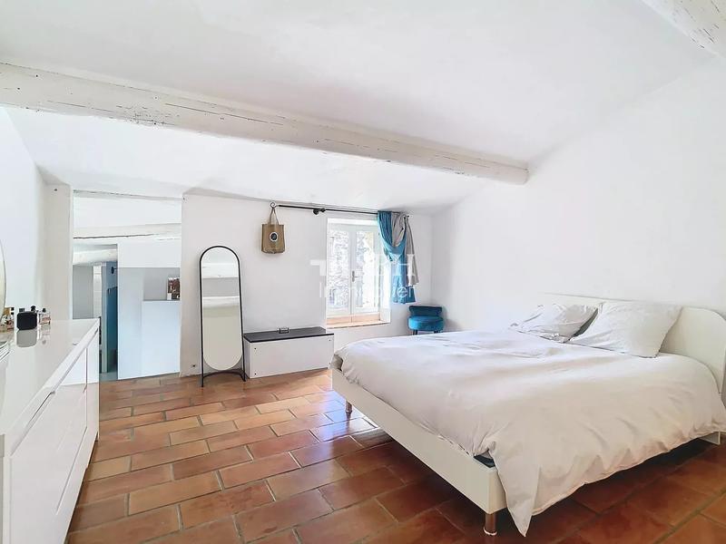 Maison de ville - 430 m²