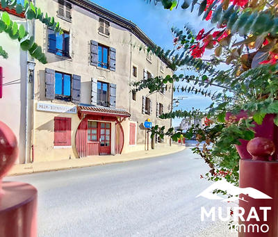 Immeuble - 140 m² - 2 pièces