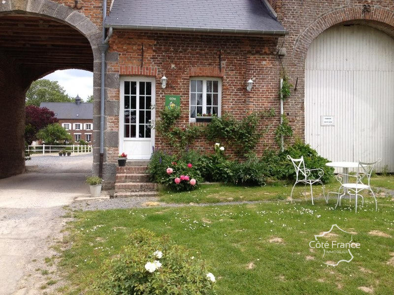 Propriété - 553 m² - 22 pièces