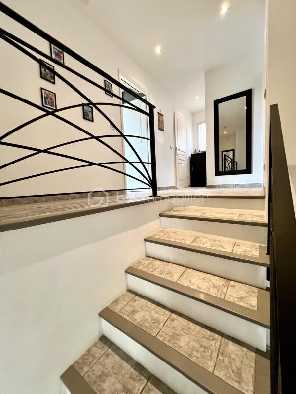 Villa - 168 m² - 7 pièces