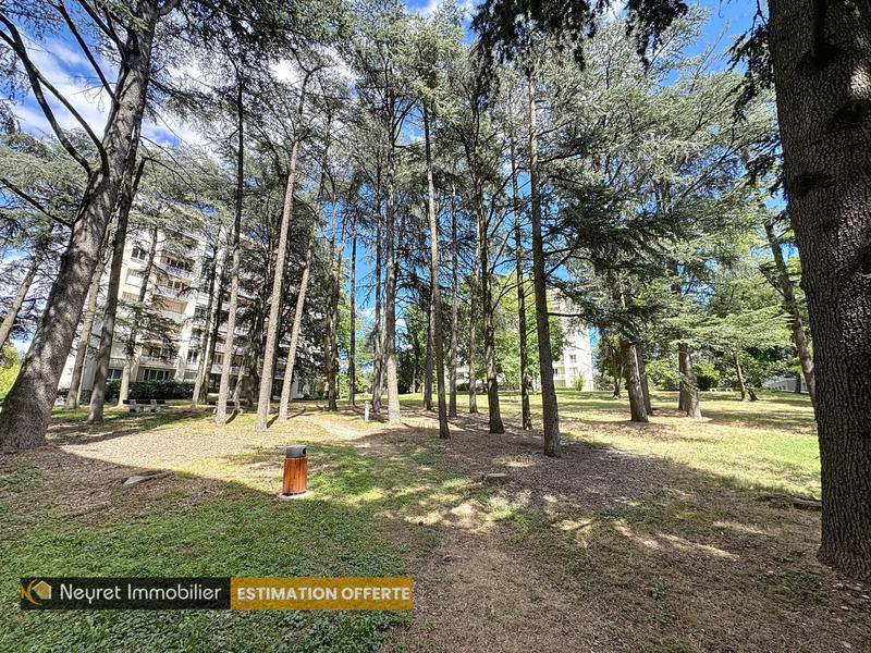 Appartement - 72 m² - 4 pièces