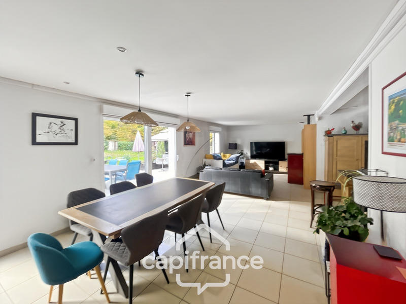 Maison - 180 m² - 6 pièces