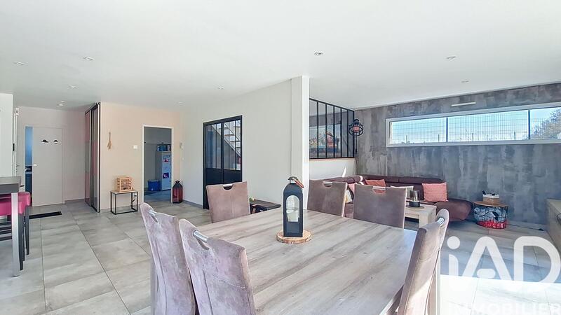 Maison - 140 m² - 7 pièces