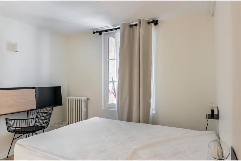 Chambre - 10 m² - 1 pièce