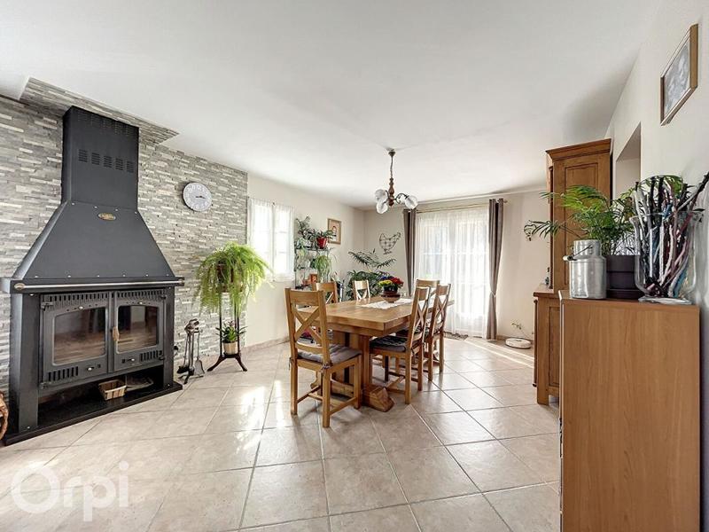 Maison - 147 m² - 8 pièces