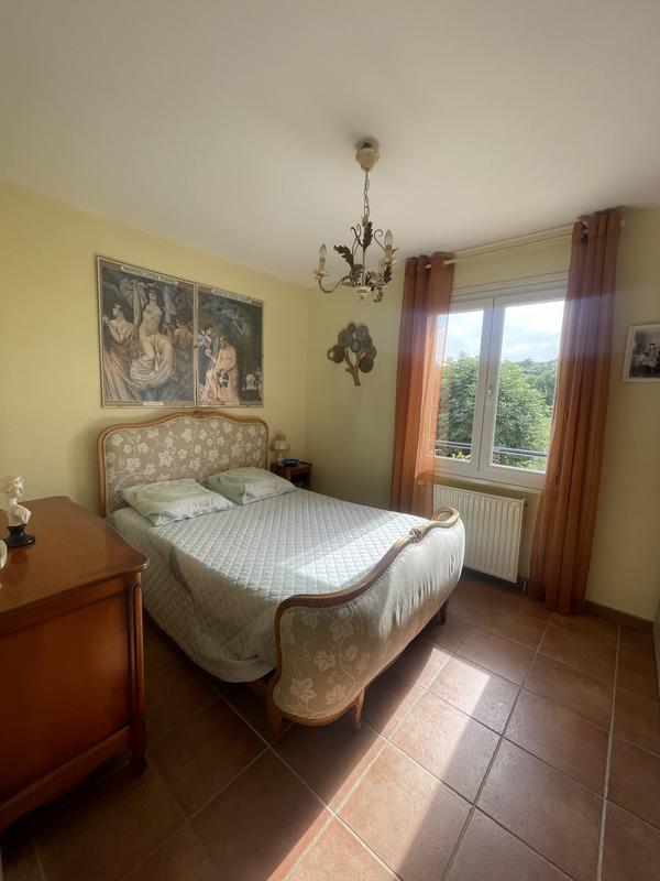 Maison traditionnelle - 100 m² - 7 pièces