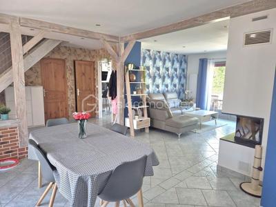 Maison - 160 m² - 8 pièces