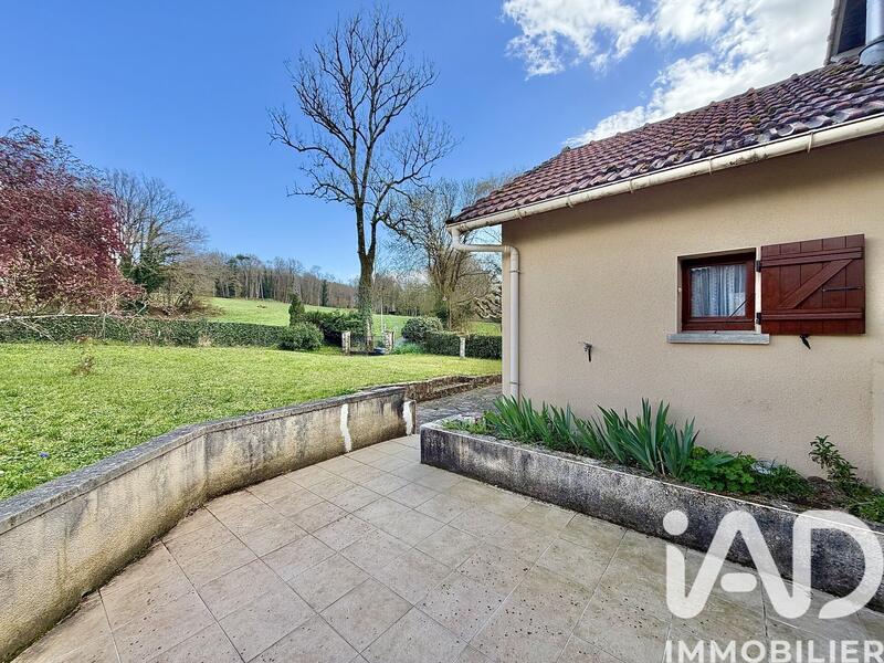 Maison - 94 m² - 5 pièces