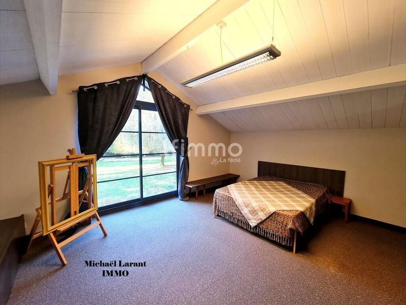 Maison - 484 m² - 7 pièces