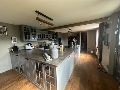 Maison - 170 m² - 5 pièces