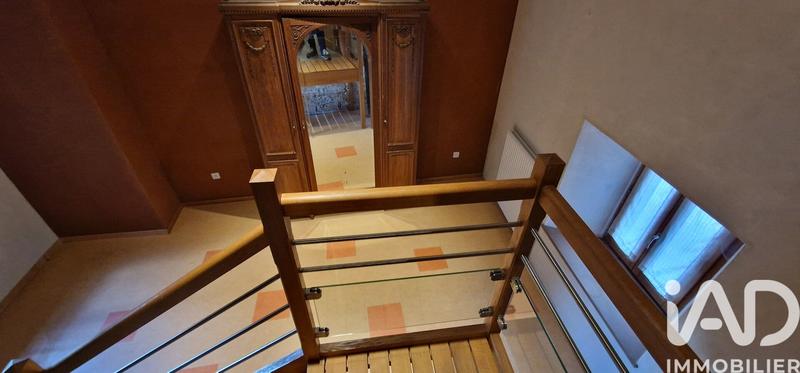 Maison - 241 m² - 8 pièces