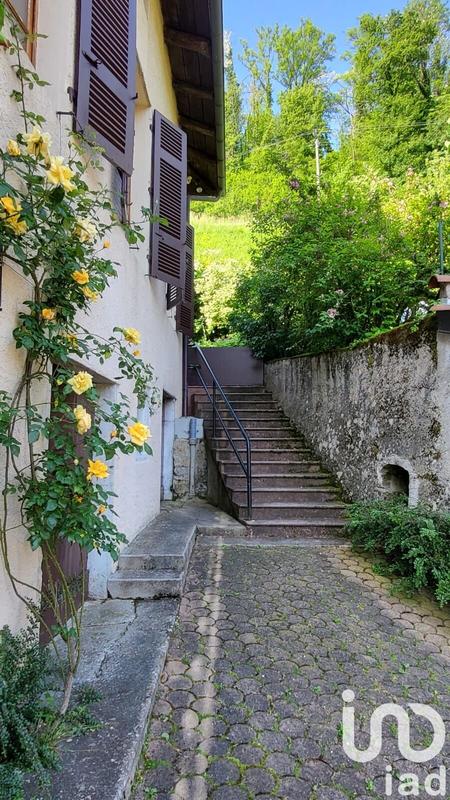 Maison - 93 m² - 4 pièces