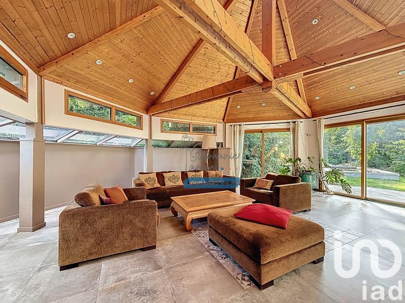 Maison de maîtres - 251 m² - 9 pièces