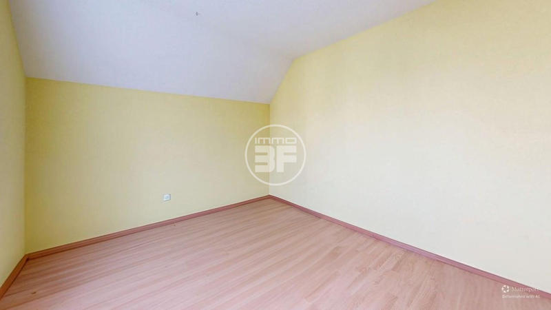 Maison traditionnelle - 150 m² - 6 pièces