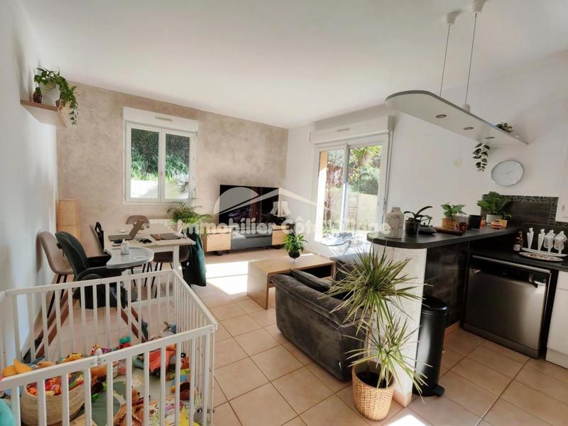 Appartement - 70 m² - 3 pièces