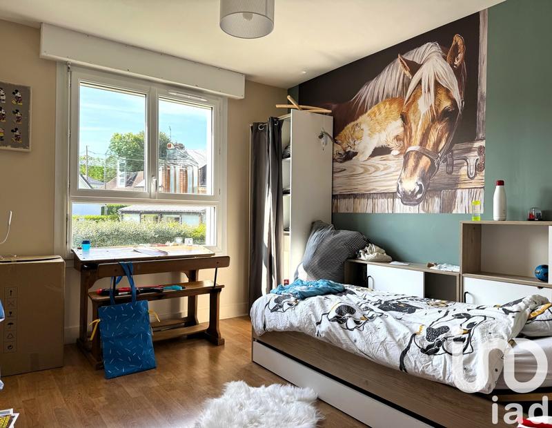 Maison - 180 m² - 8 pièces