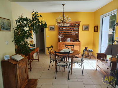 Maison - 136 m² - 6 pièces